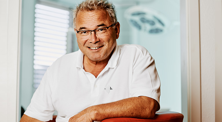Dr. Peter Brett, Zahnarzt, MSc Implantologie